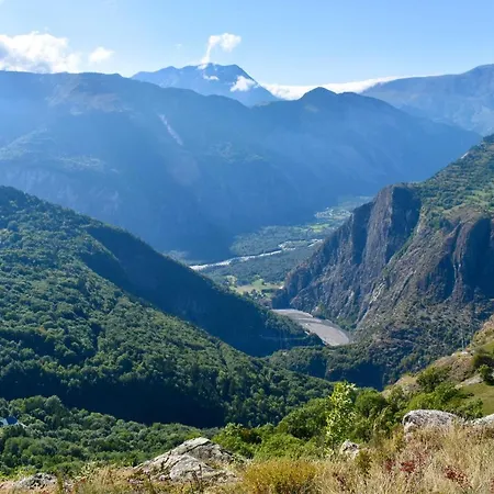 Le Ponteil Ле-дез-Альп